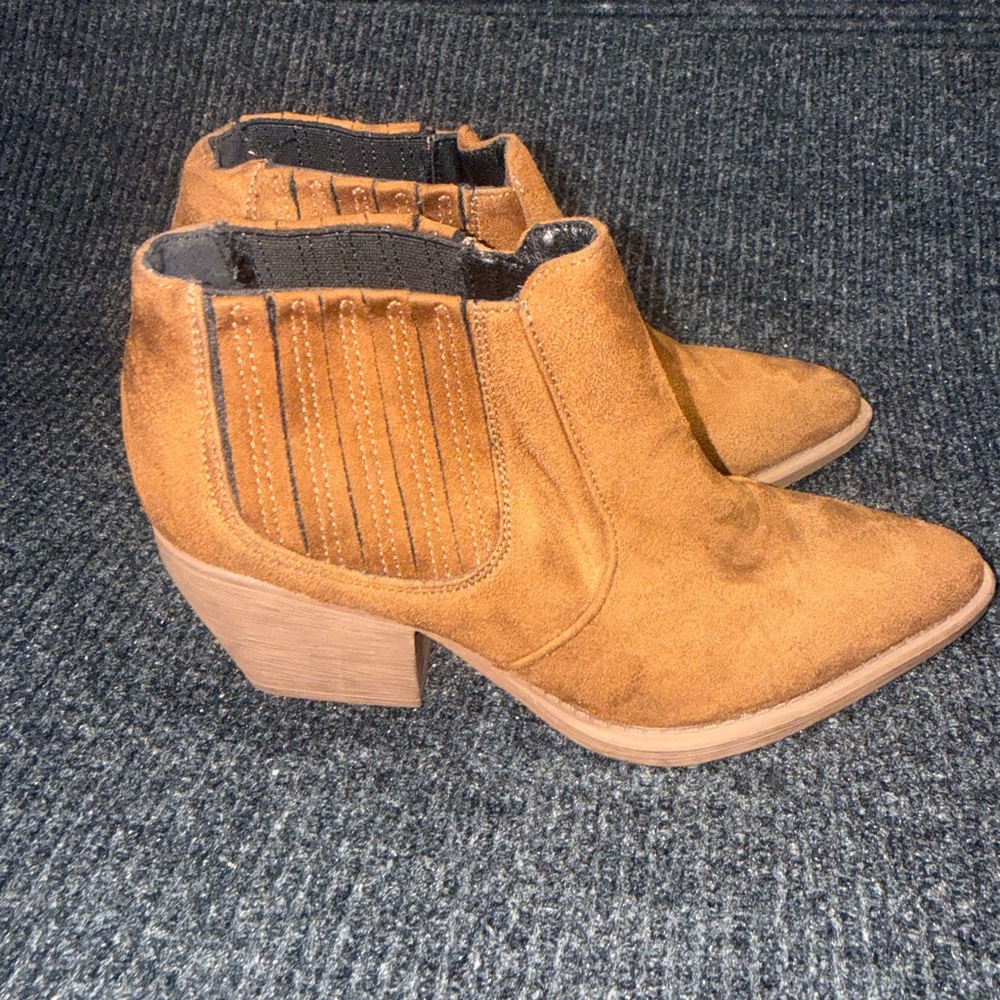 Forever 21 Brown Suede Ankle Booties - Picture 5 of 7